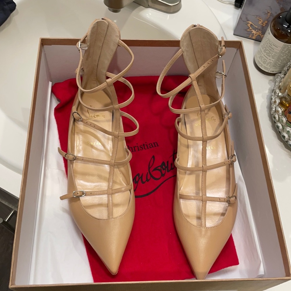 Toerless muse flat Christian Louboutin